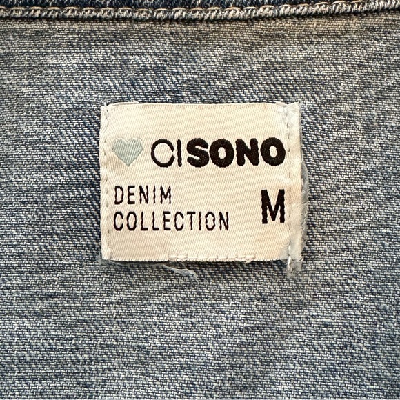 CISONO DENIM COLLECTION DISTRESSED MEDIUM WASH JEAN JACKET SIZE MEDIUM - Picture 4 of 12